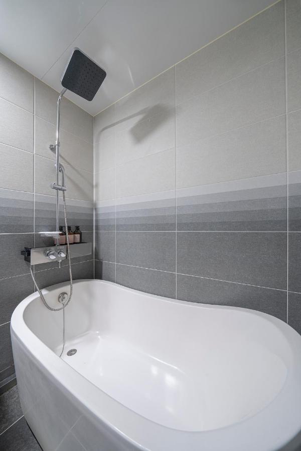 By Ths Valentine Hotel Incheon Siheung Exteriér fotografie